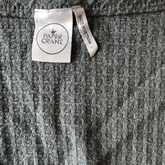 Paper Crane Long sleeve green soft shirt with cute tie in front. - Picture 5 of 9